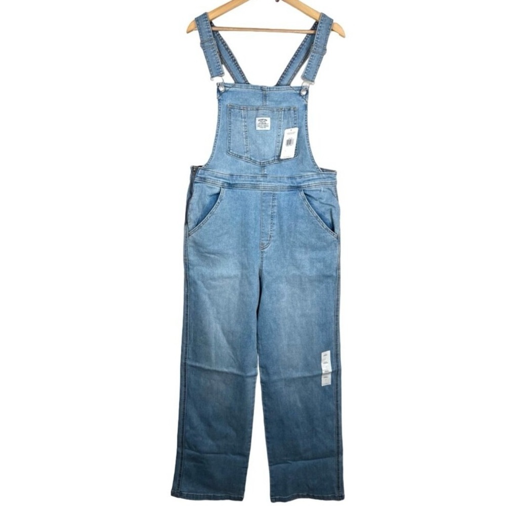 Levi’s Signature Denim Overalls